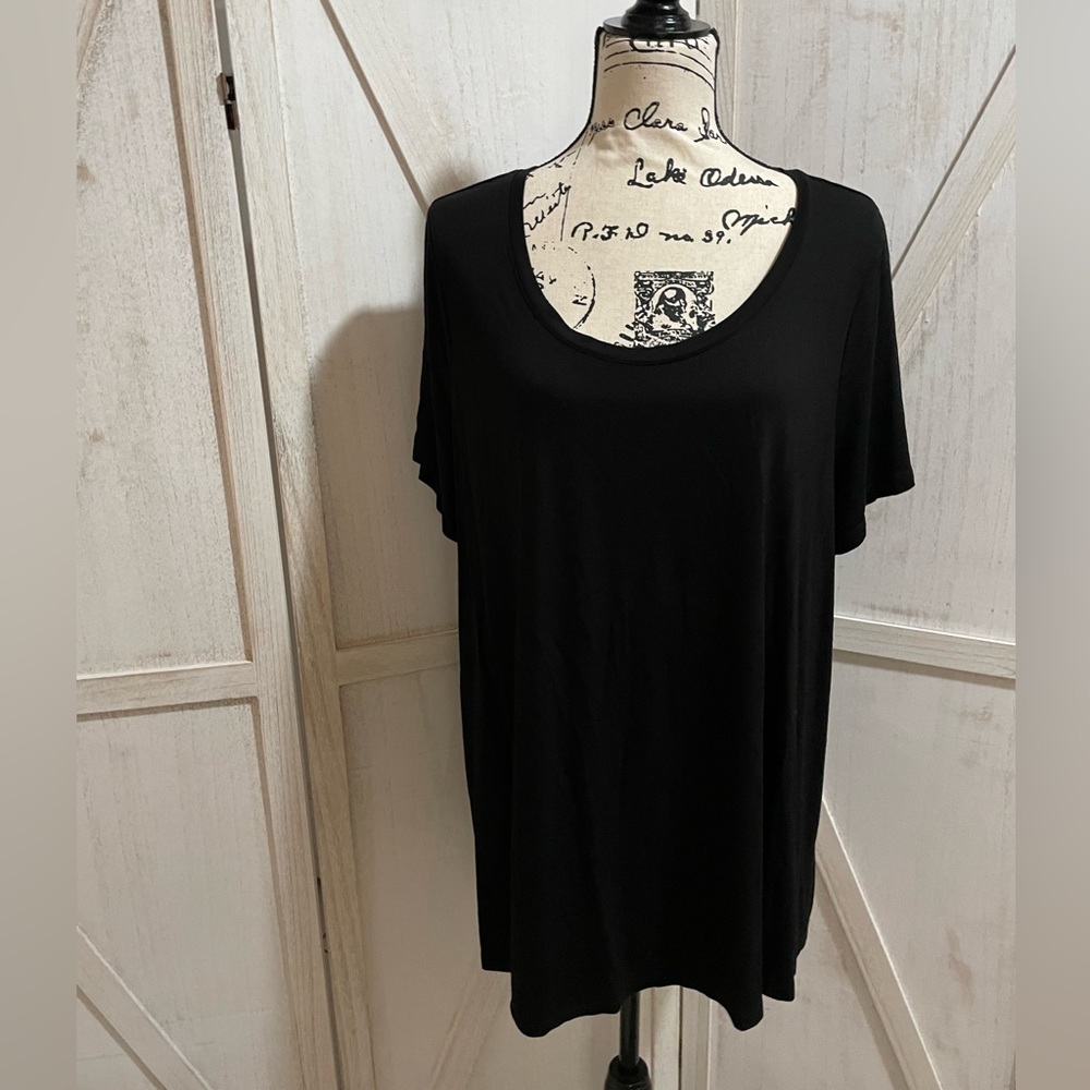 Lane Bryant EUC scoop neck swing tee 18/20